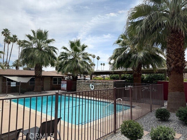 Building Photo - 74402 Abronia Trail