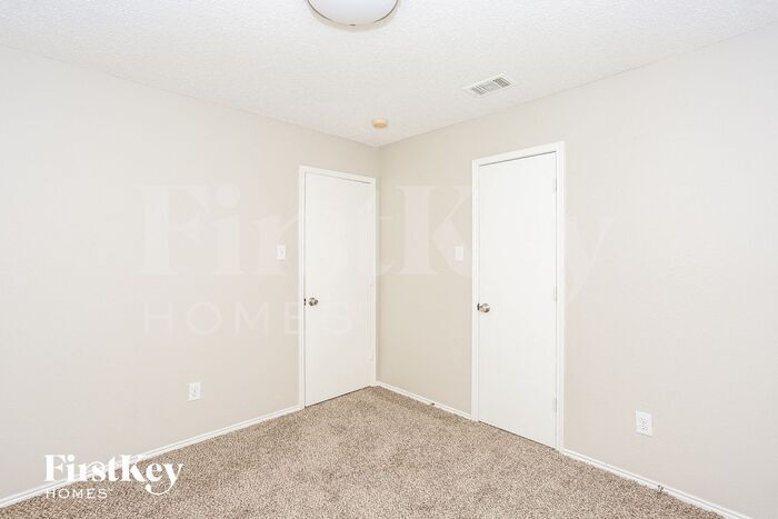 Building Photo - 621 Spillway Dr