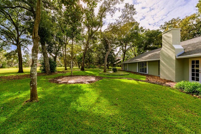 Building Photo - 119 Rio Pinar Dr