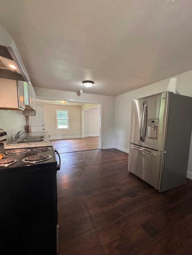 Building Photo - Move-In Ready 3BR/2BA Home with Nearly 1,600 Sq Ft in Anderson!