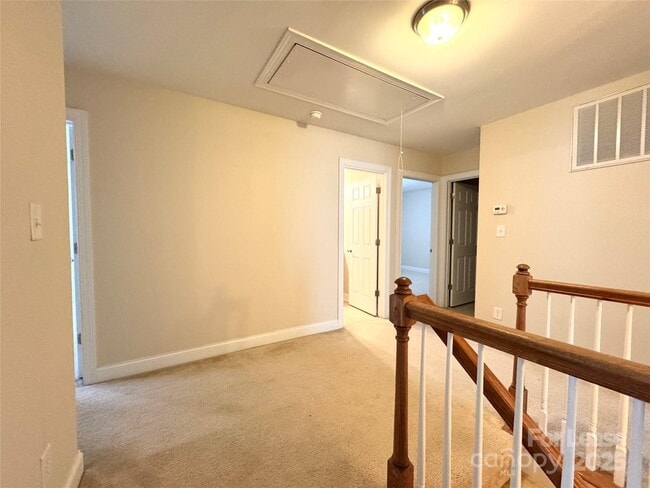 Building Photo - 6532 Fieldstone Manor Dr