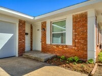 Building Photo - 14008 Gateway Dr