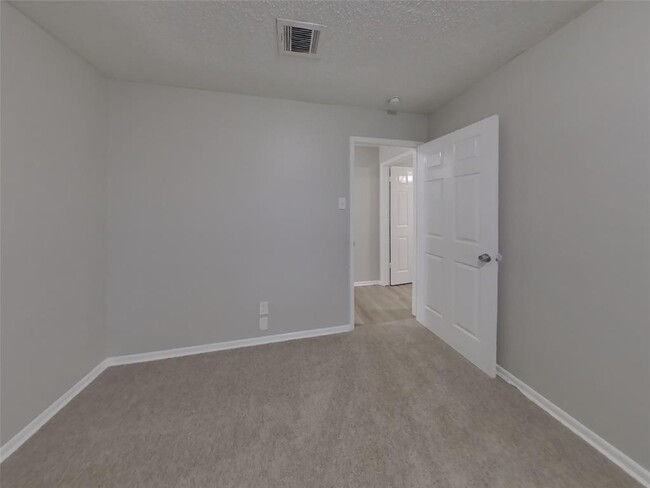 Building Photo - 3406 Park Haven Ln