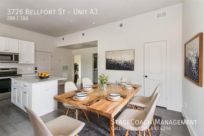 Building Photo - 3726 Bellfort Ave