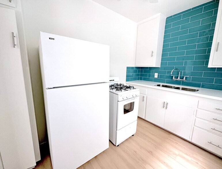 Building Photo - 1243 Federal Ave