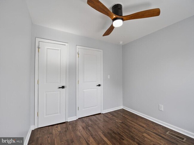 Building Photo - 4107 4th St NW