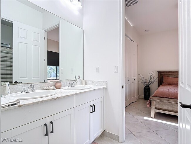 Building Photo - 5023 Salerno St