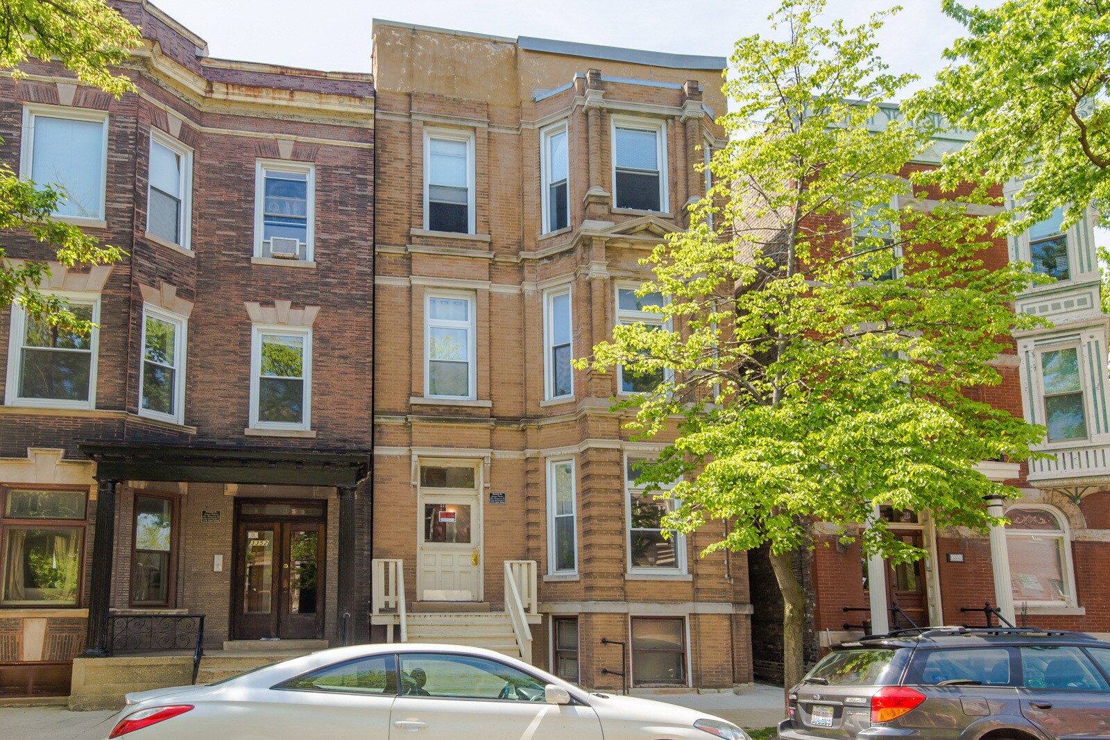 Building Photo - 3356 N Seminary Ave