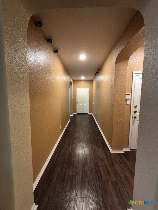 Building Photo - 1492 Jordan Crossing