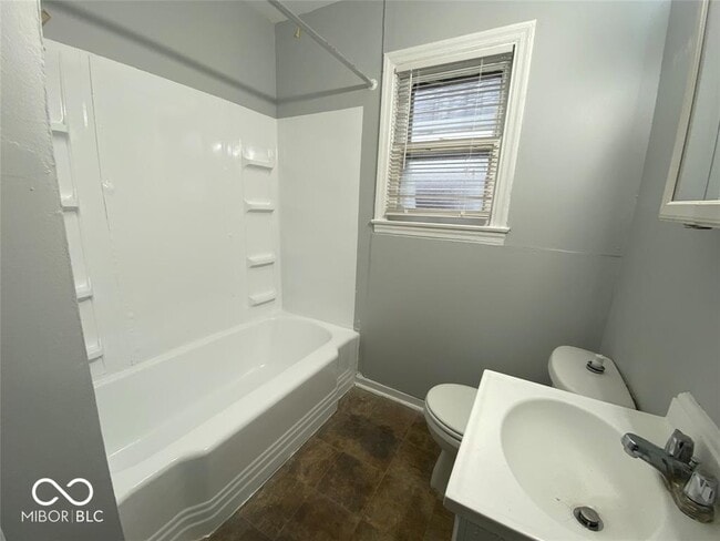 Building Photo - 4505 East 21st St