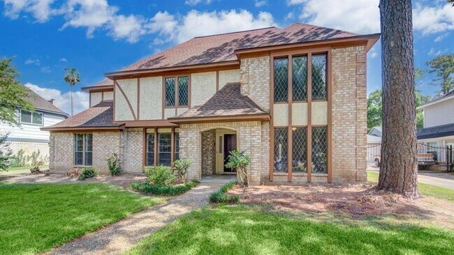 Primary Photo - 11918 Glenway Dr