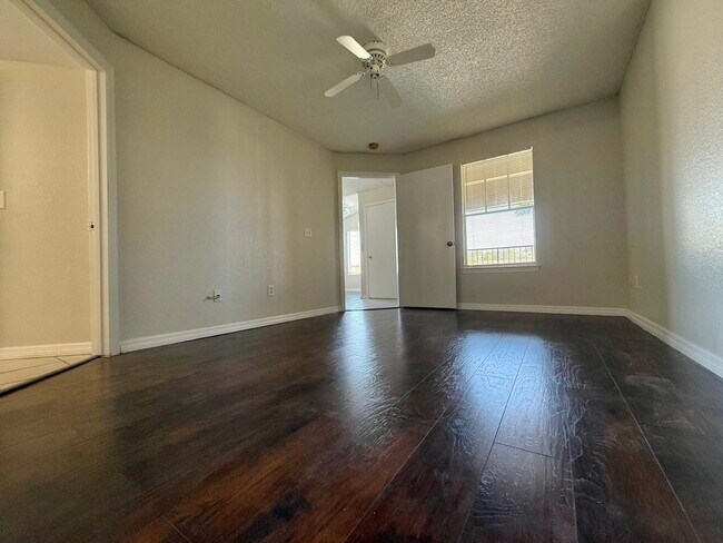 Building Photo - 2210 Grand Cayman Ct