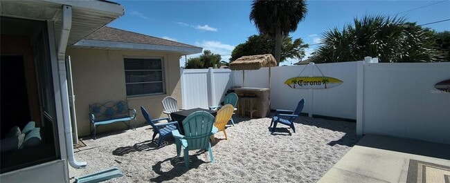 Building Photo - 824 Devon Rd