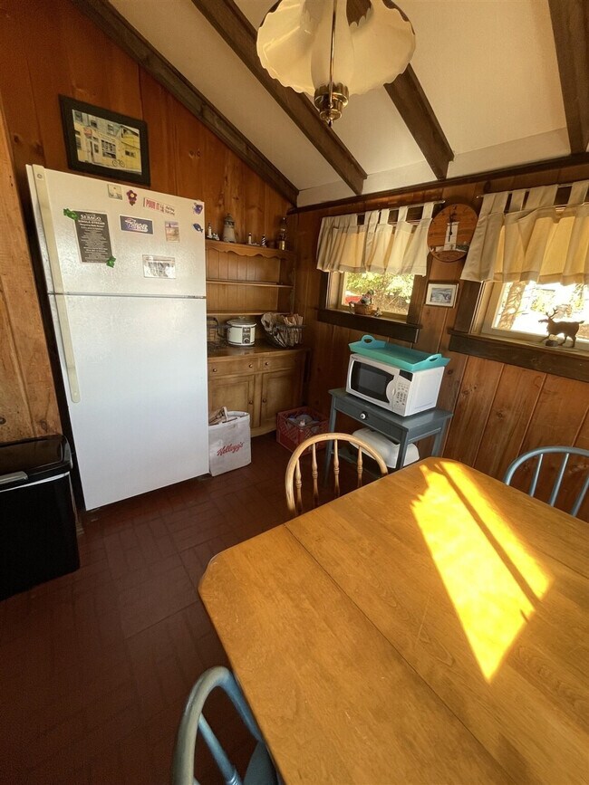 Building Photo - 773 Sebago Rd