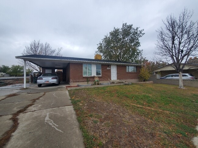 Building Photo - 4694 S Lemonwood Cir