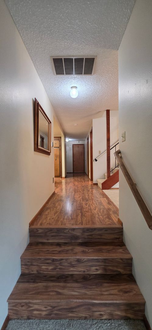 Building Photo - 1110 NW Springwood Ln