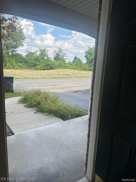 Building Photo - 3581 Reeves Dr