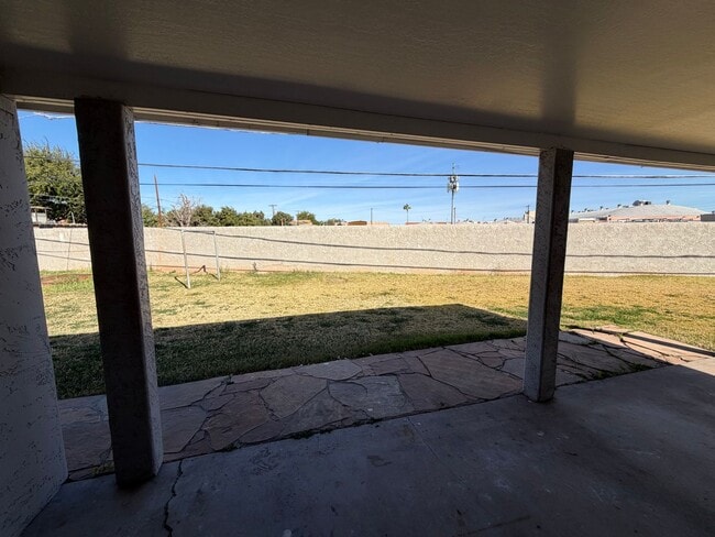 Building Photo - Spacious 4 Bed 3 Bath Single-Level Home | RV Gate | Huge Yard | Bright Open Layout