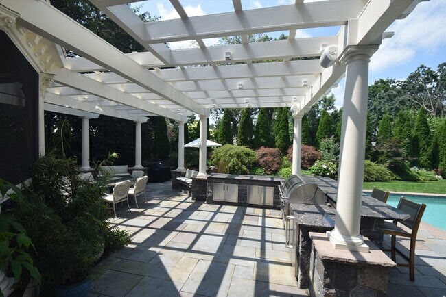 Building Photo - 16 Meriam St