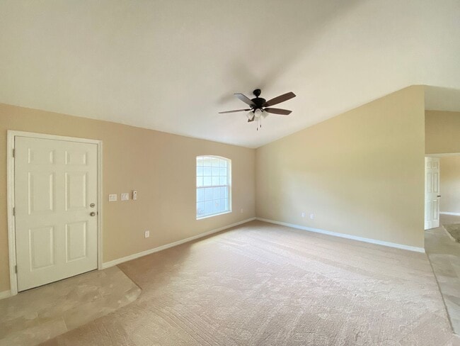 Building Photo - 6110 SW 154th Lane Rd