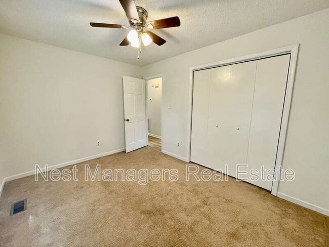 Building Photo - 5513 Glenrock Dr