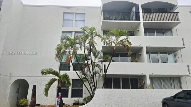 Building Photo - 2150 SW 16th Ave