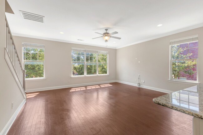 Building Photo - 1201 Moher Blvd