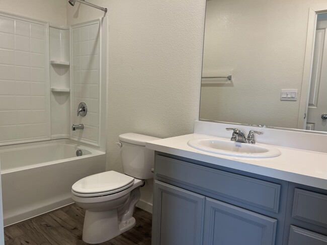 Building Photo - 3093 Pruett Dr