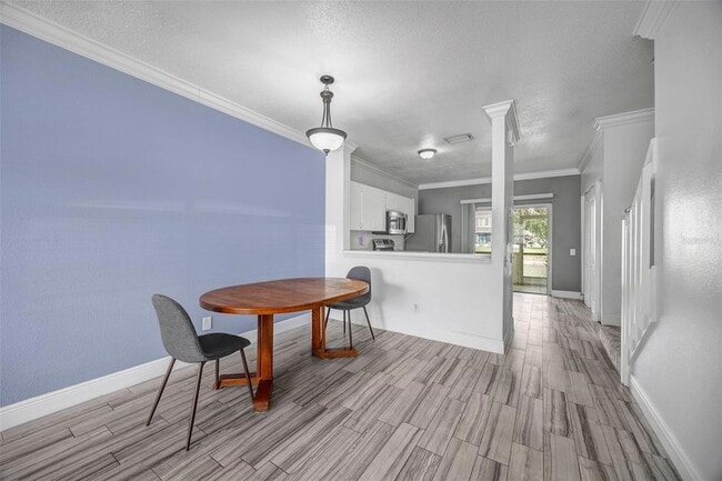 Building Photo - 6127 Bayside Key Dr