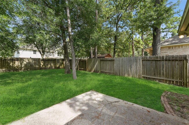 Building Photo - 86 Genesee Ridge Dr