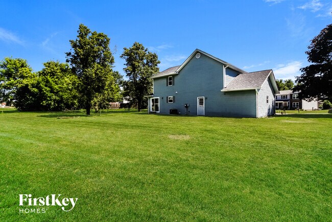 Building Photo - 2320 Firth St