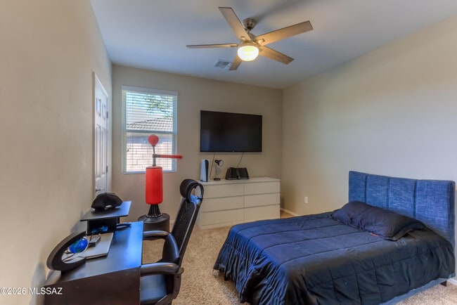 Building Photo - 9116 W Silver Cholla Dr