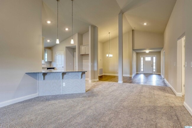 Building Photo - 180 Abercorn Dr