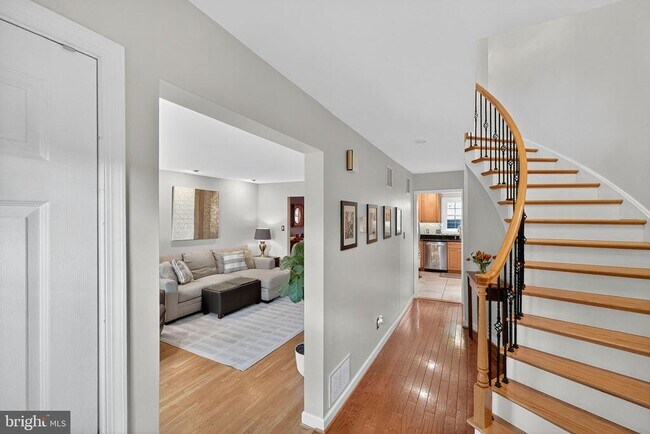 Building Photo - 2313 Sibley St
