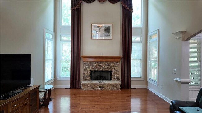 Building Photo - 5722 Ashleigh Walk Dr NW