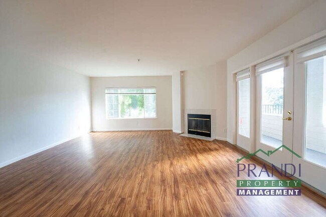 Building Photo - 1579 S Novato Blvd