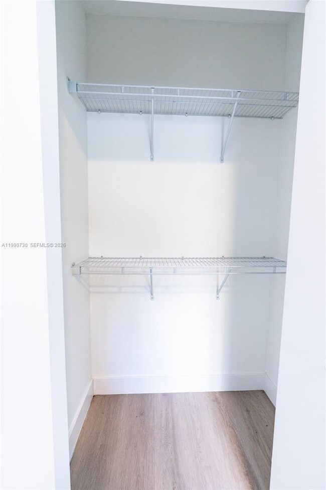 Building Photo - 2100 SW 6th St