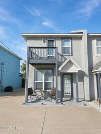 Building Photo - 5726 Beach Dr
