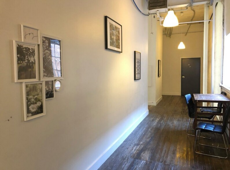 Primary Photo - 1417 Kemper St