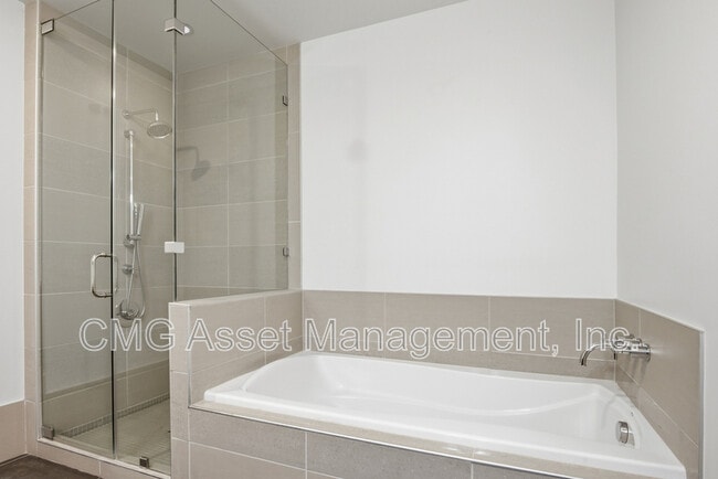 Building Photo - 1820 Peachtree St NW