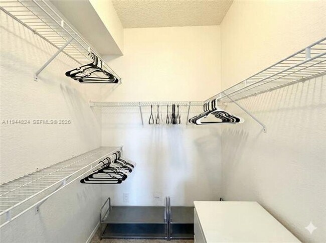 Building Photo - 6001 SW 70th St