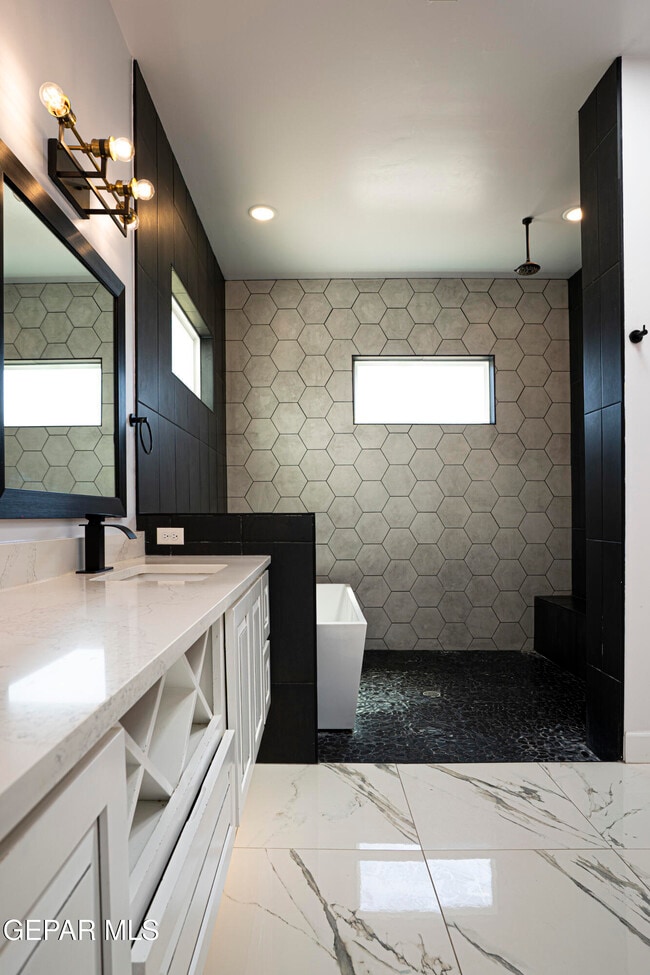 Building Photo - 7344 Bobcat Hollow Dr