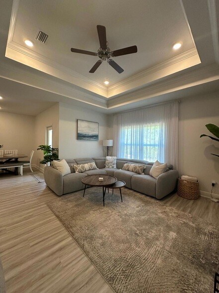 Building Photo - 7 Nest Ln