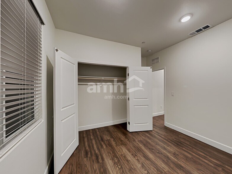 Building Photo - 83 Hot Ponds Ln