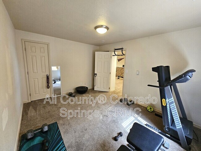 Building Photo - 447 Pickaxe Terrace