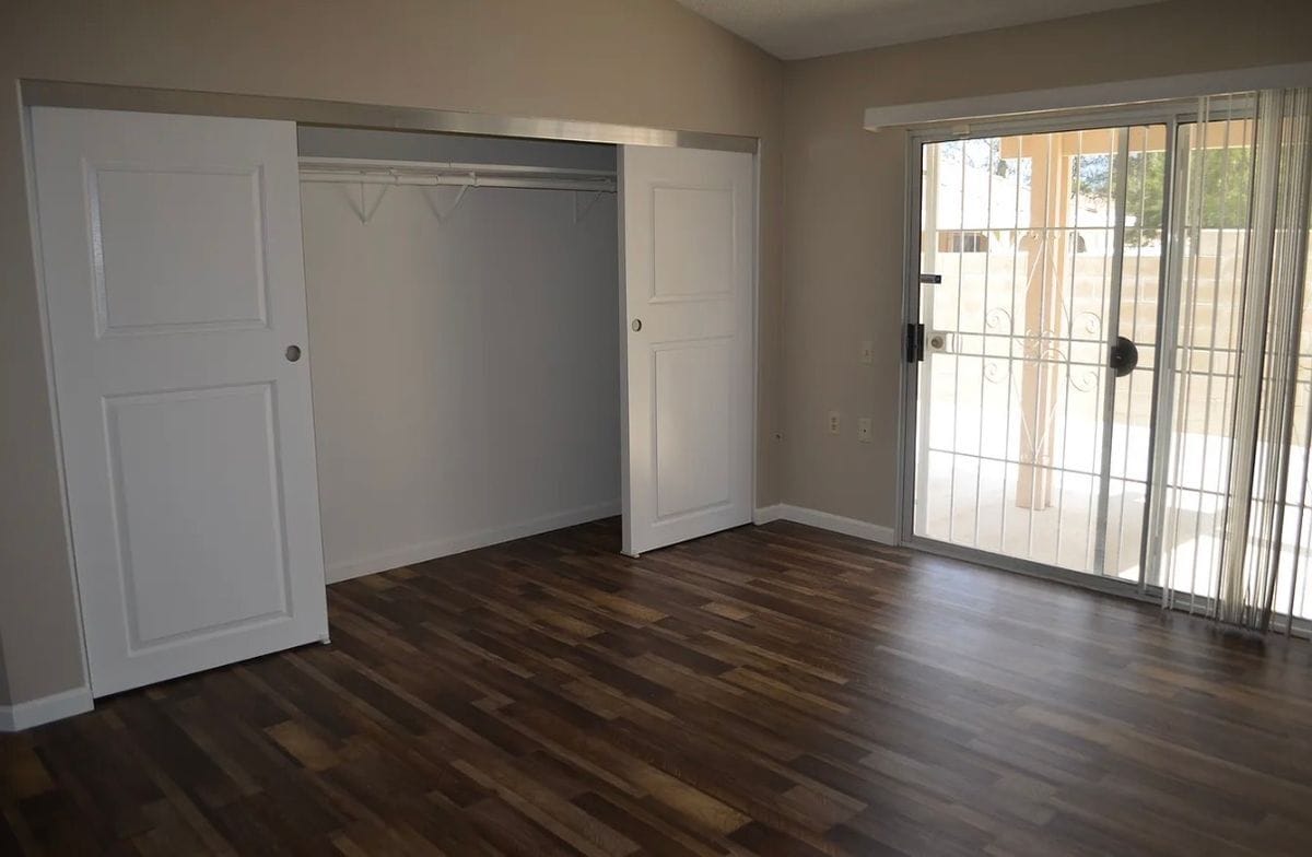 Building Photo - 928 Summerfield St