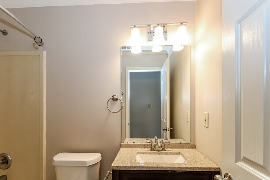 Building Photo - 7678 Mineral Crest Cir N