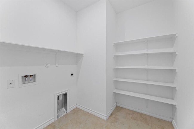 Building Photo - 204 Thurman Holt Rd