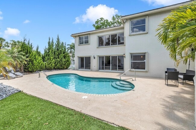 Building Photo - 10694 Wheelhouse Cir
