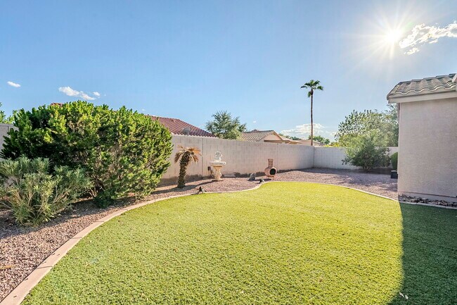 Building Photo - 4269 E Cassia Ln